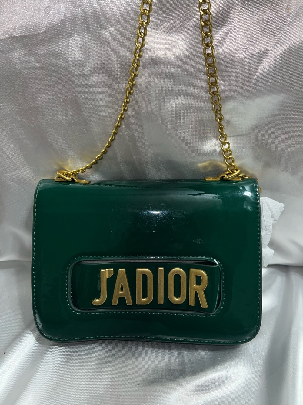 Source Unknown Green Patent Crossbody Bag with Gold Chain
